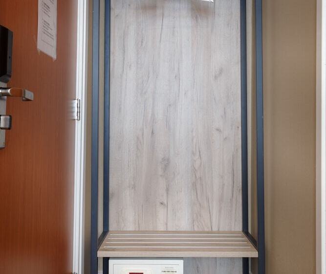 هتل Amsterdam Downtown