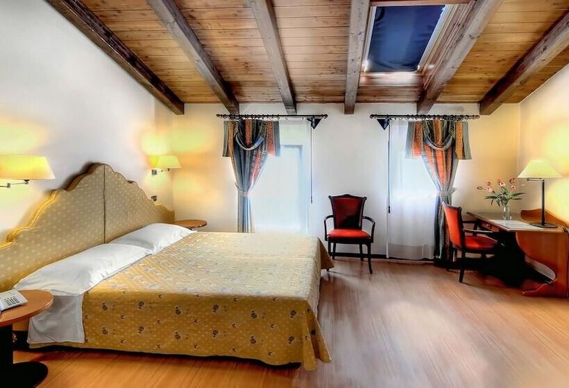 فندق Antica Locanda Il Sole