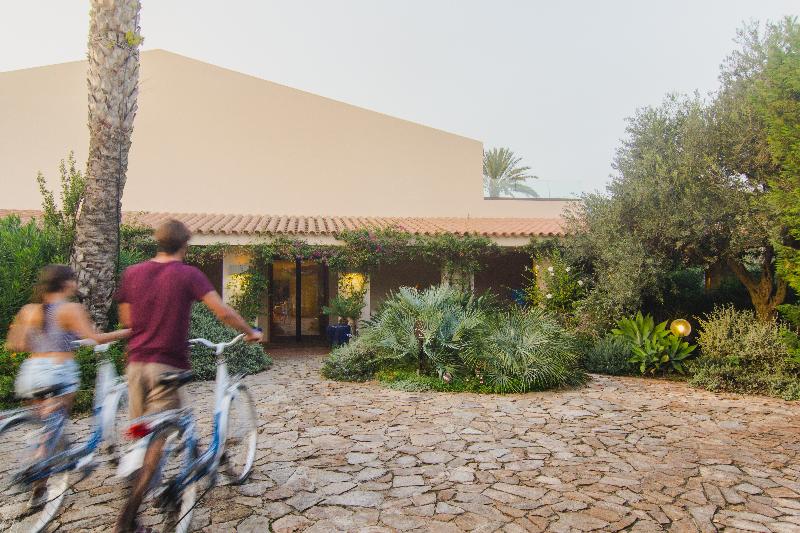 Отель Aquadulci