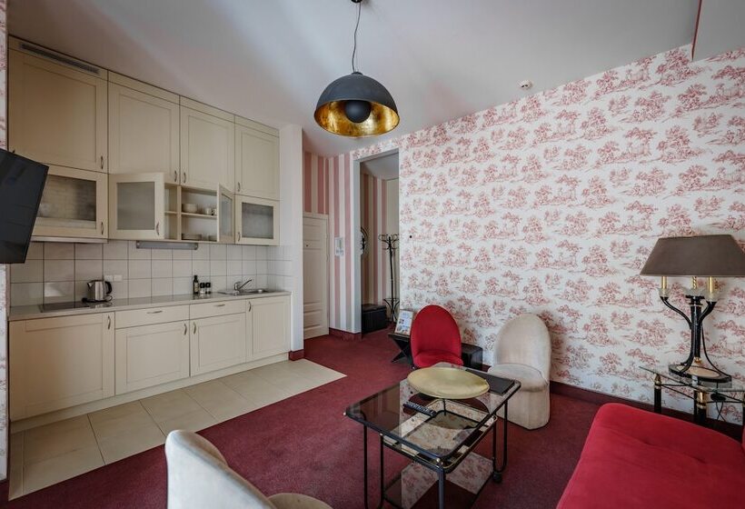 هتل Moon Garden Boutique