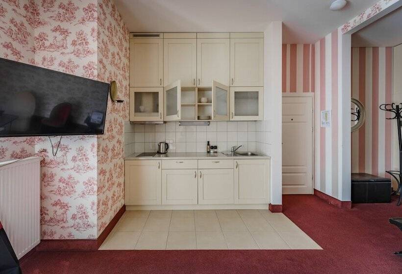 هتل Moon Garden Boutique