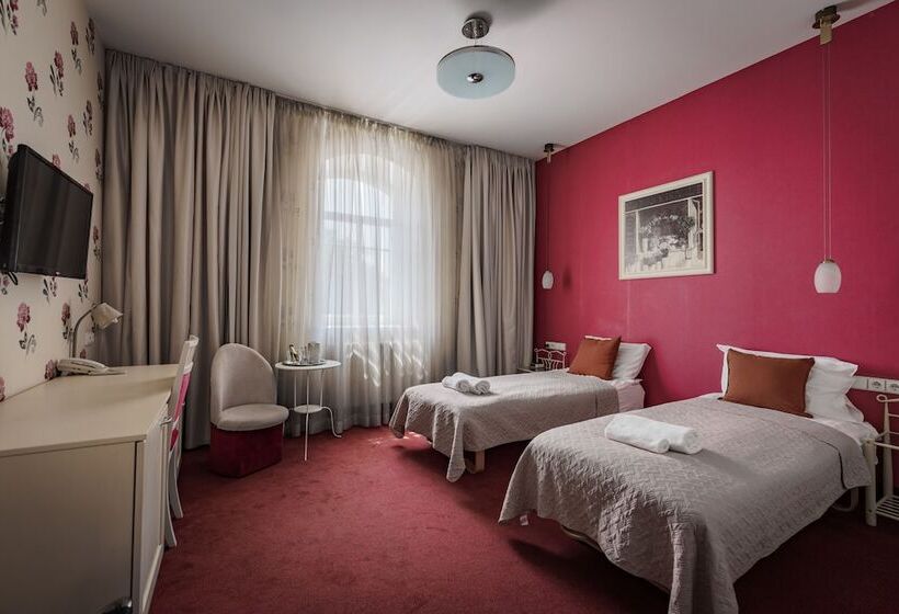 هتل Moon Garden Boutique