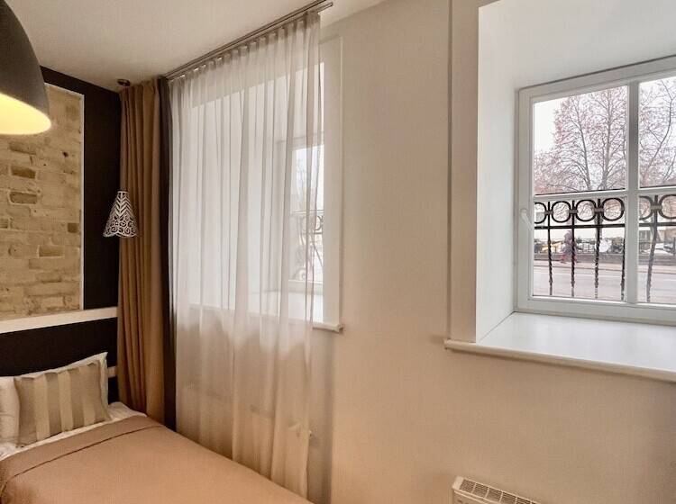 هتل Moon Garden Boutique