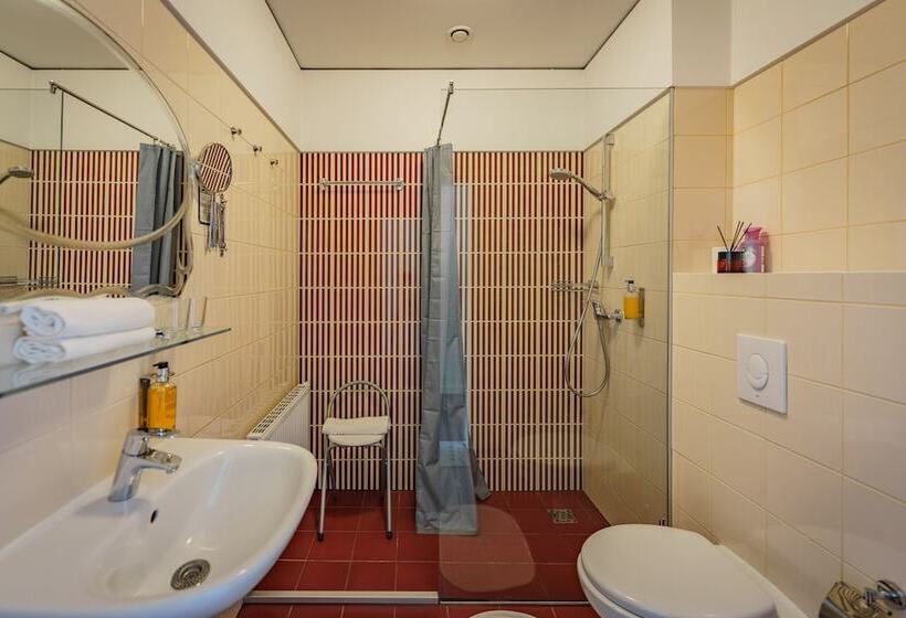 هتل Moon Garden Boutique