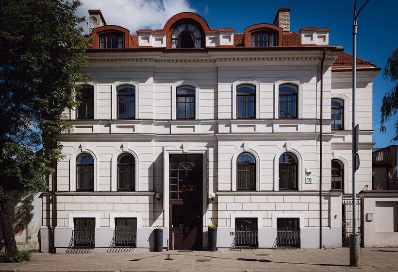 هتل Moon Garden Boutique