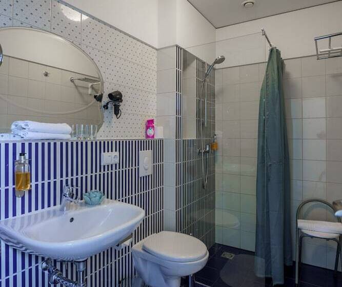 هتل Moon Garden Boutique