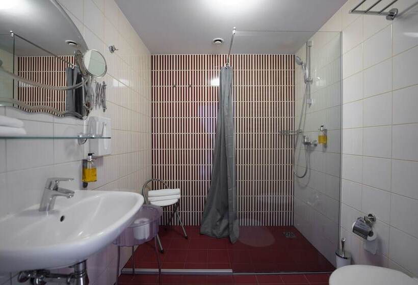 هتل Moon Garden Boutique