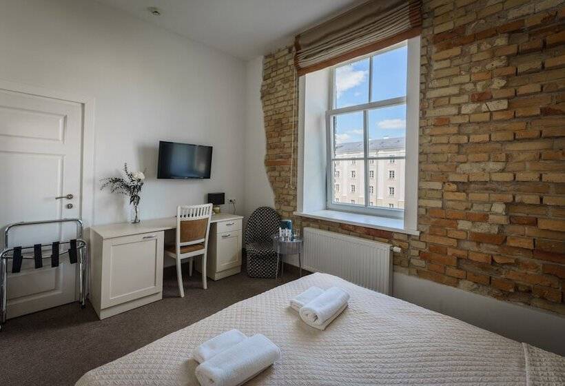 هتل Moon Garden Boutique