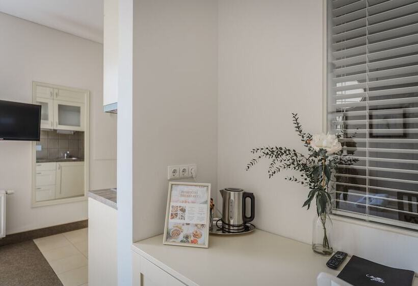 هتل Moon Garden Boutique