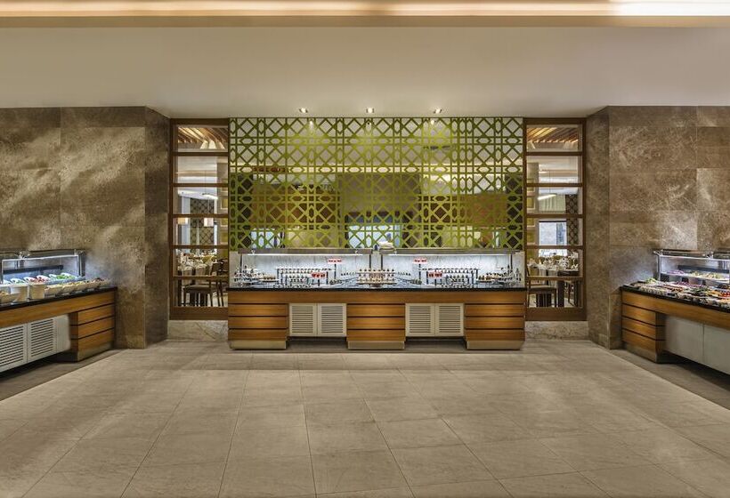 هتل Aska Lara Resort & Spa