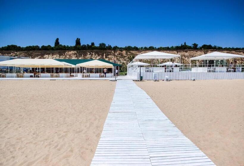 هتل Black Sea Bugaz