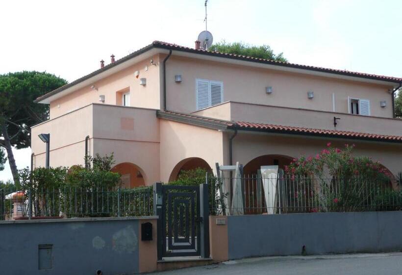 ホテル Bolgheri Marina Resort Ex Varo Village