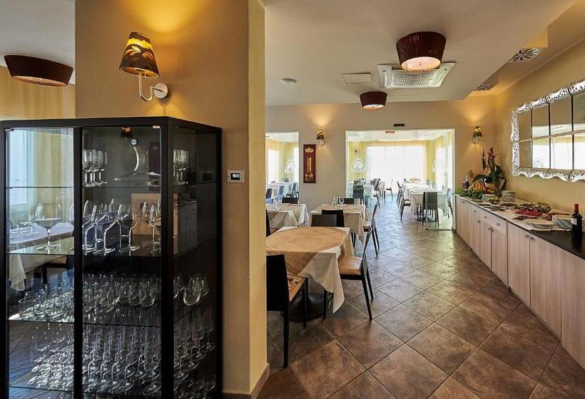 ホテル Bolgheri Marina Resort Ex Varo Village