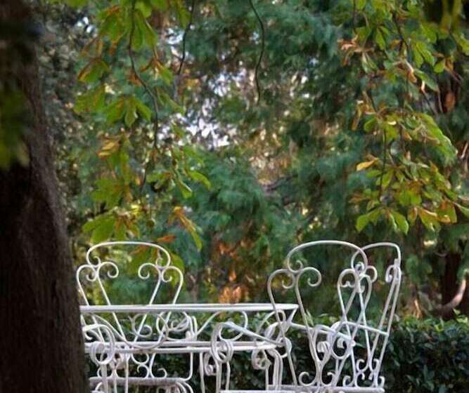 هتل Borgo Storico Seghetti Panichi