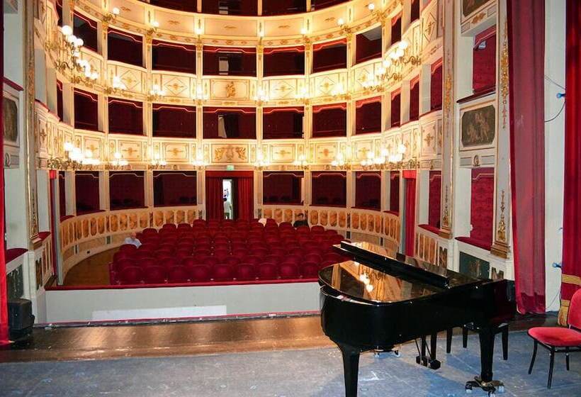 호텔 Bouganville Hill Resort & Wellness Space