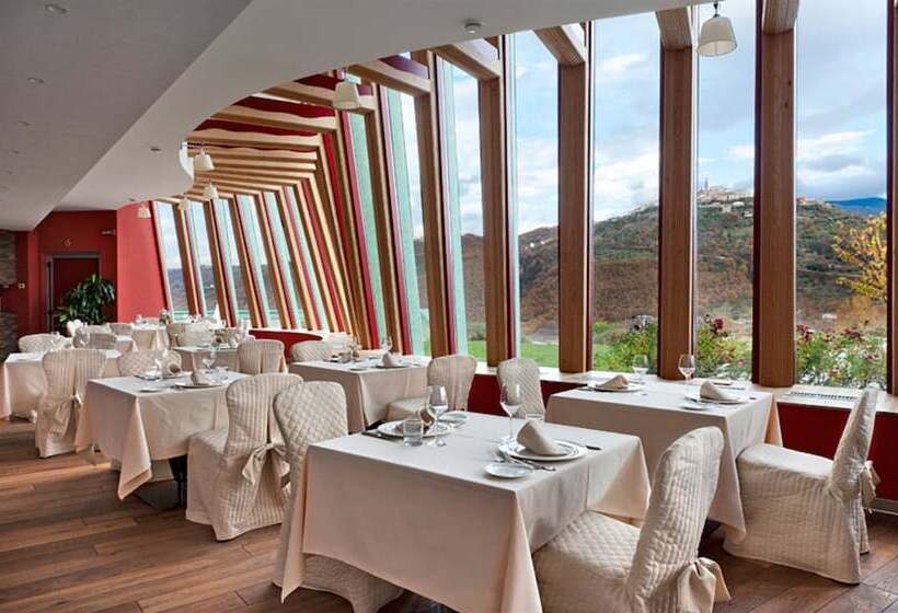 فندق Bouganville Hill Resort & Wellness Space