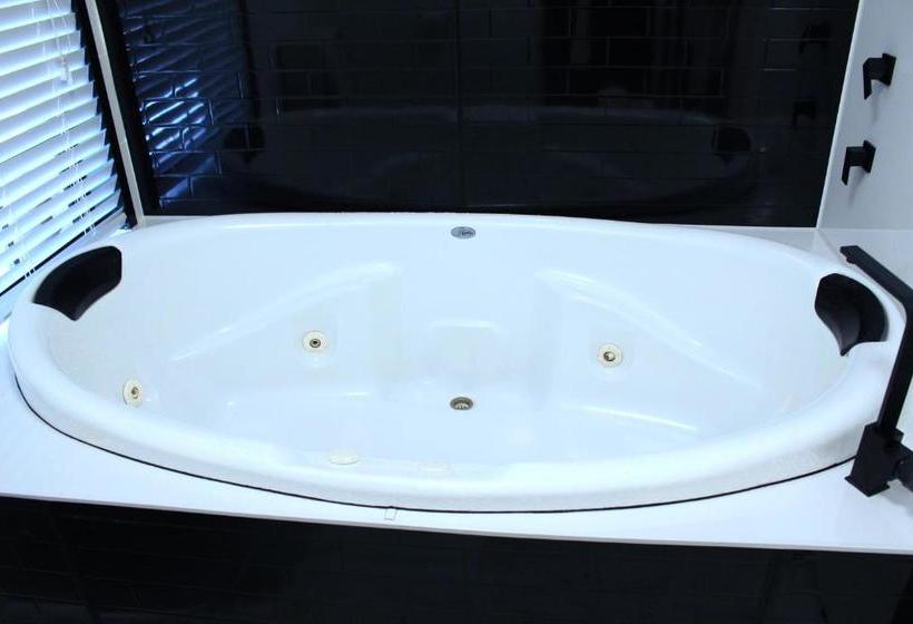 酒店 Cedar Creek Lodges