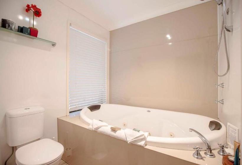 酒店 Cedar Creek Lodges