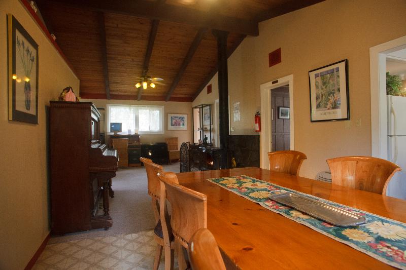 Отель Chalet Kilauea Collection - Inn At Volcano