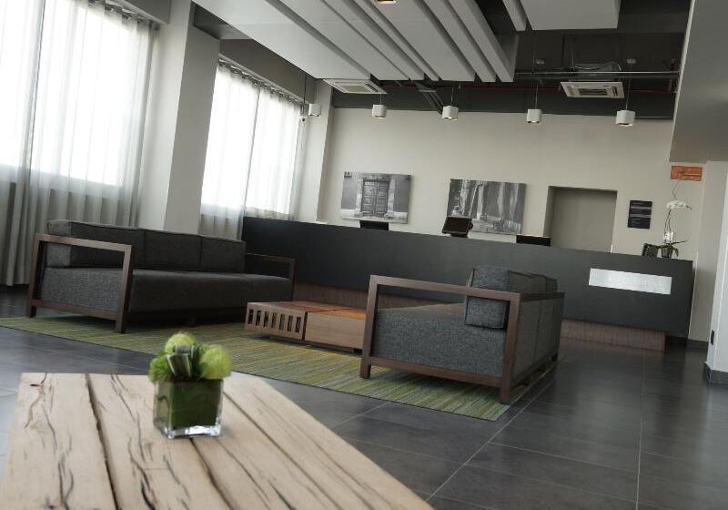 호텔 City Express Plus By Marriott Ciudad De México Patio Universidad