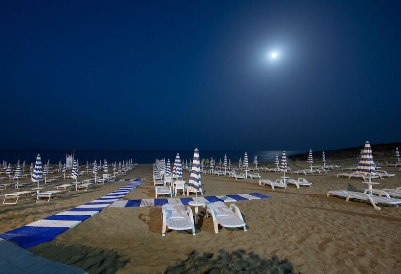 Отель Club Eloro