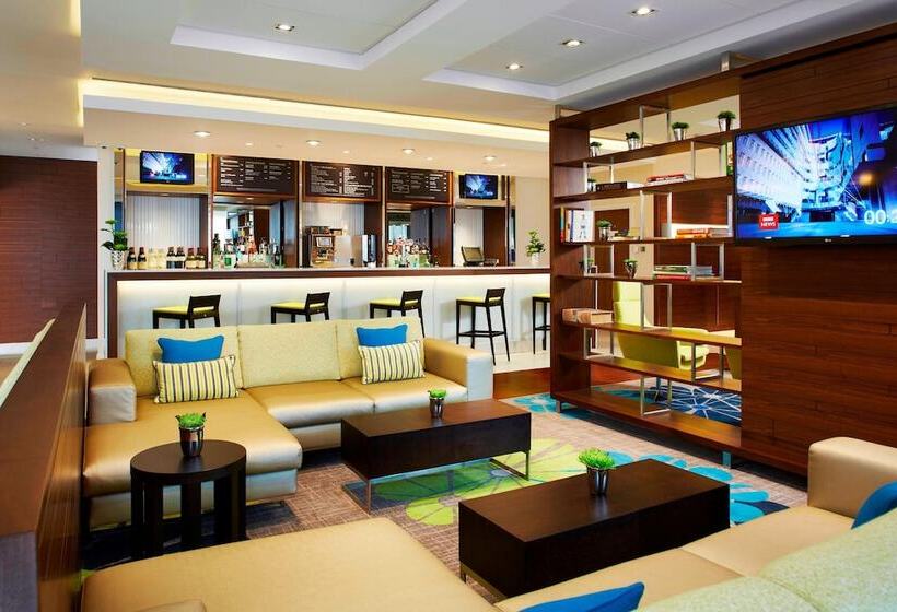 ホテル Courtyard By Marriott Aberdeen Airport