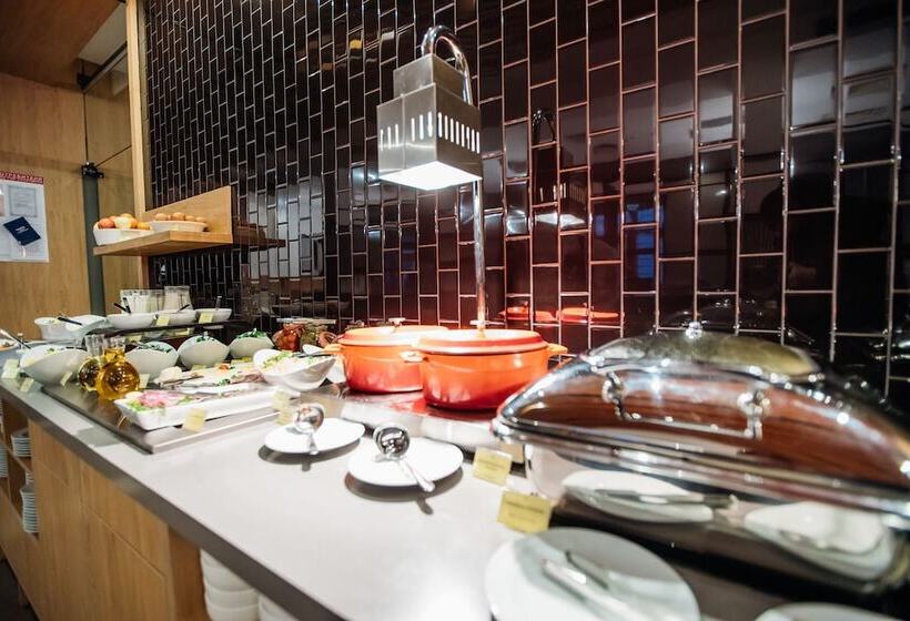 هتل Courtyard By Marriott Sochi Krasnaya Polyana