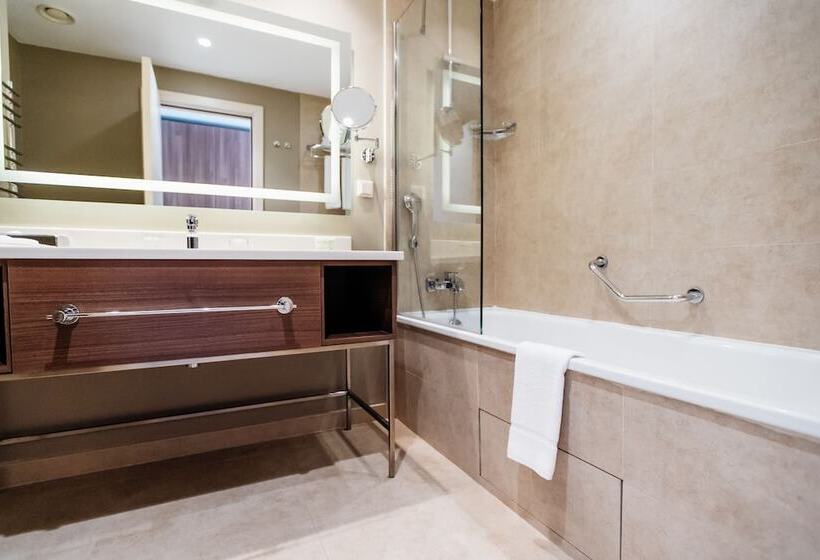 هتل Courtyard By Marriott Sochi Krasnaya Polyana