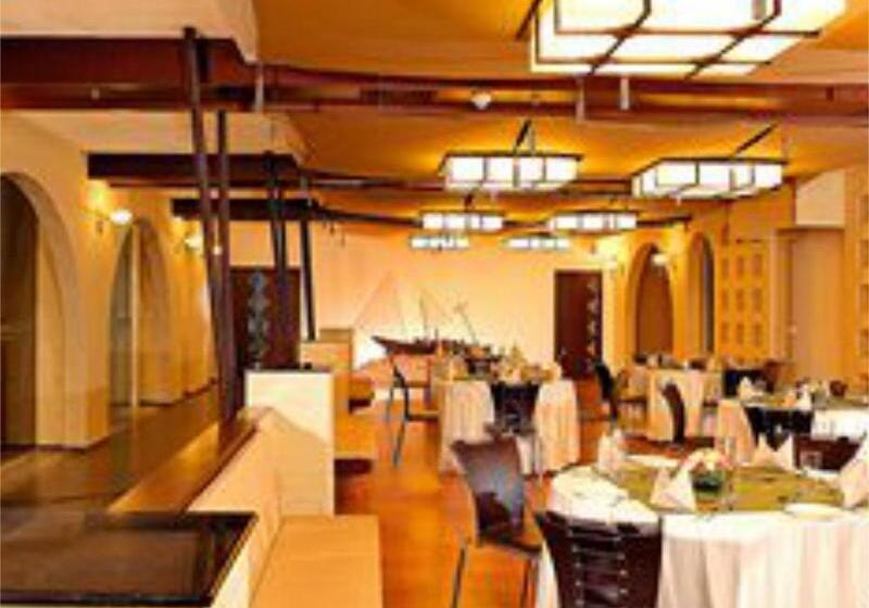 Flora Airport Hotel And Convention Centre Kochi