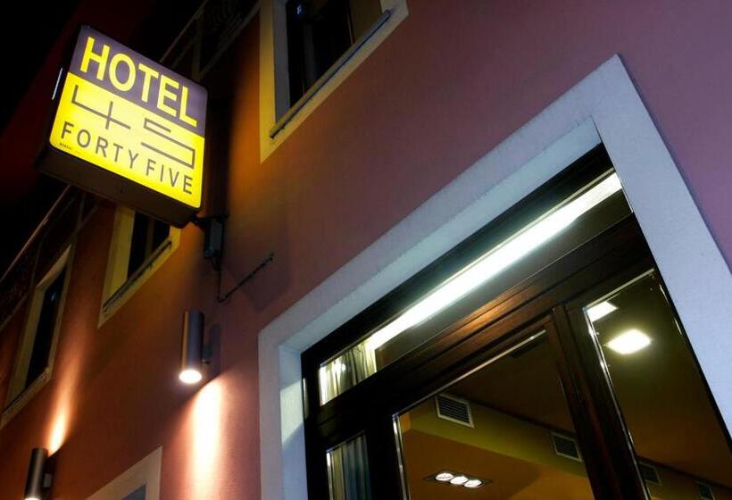 בית מלון כפרי Fortyfive
