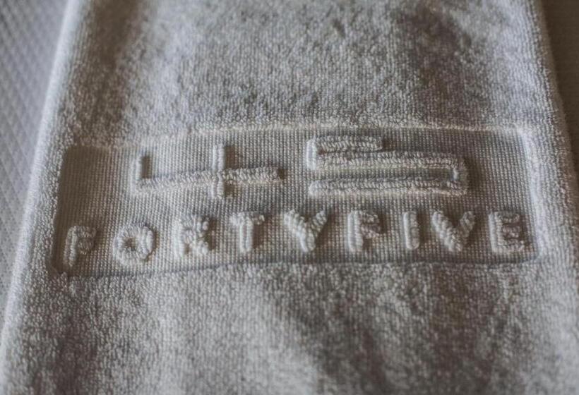 בית מלון כפרי Fortyfive