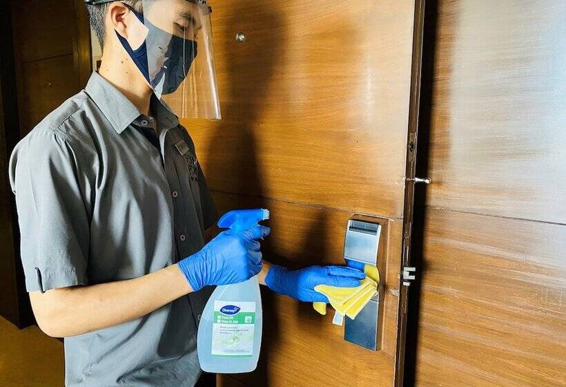 Отель Four Points By Sheraton Ahmedabad