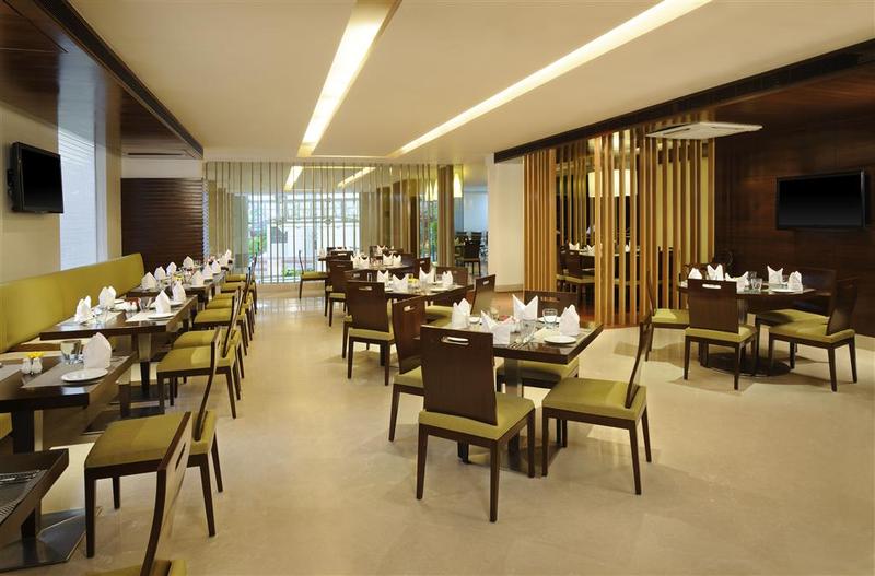 Отель Four Points By Sheraton Ahmedabad