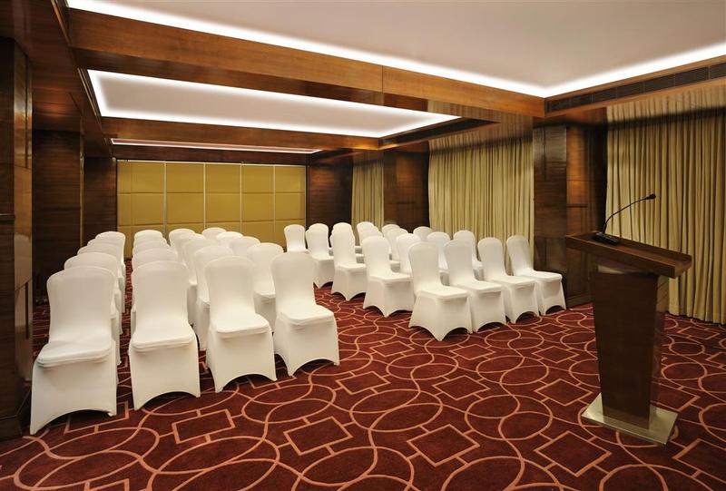 Отель Four Points By Sheraton Ahmedabad