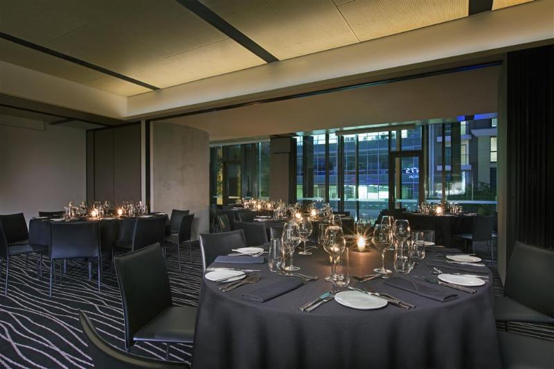 هتل Four Points By Sheraton Brisbane