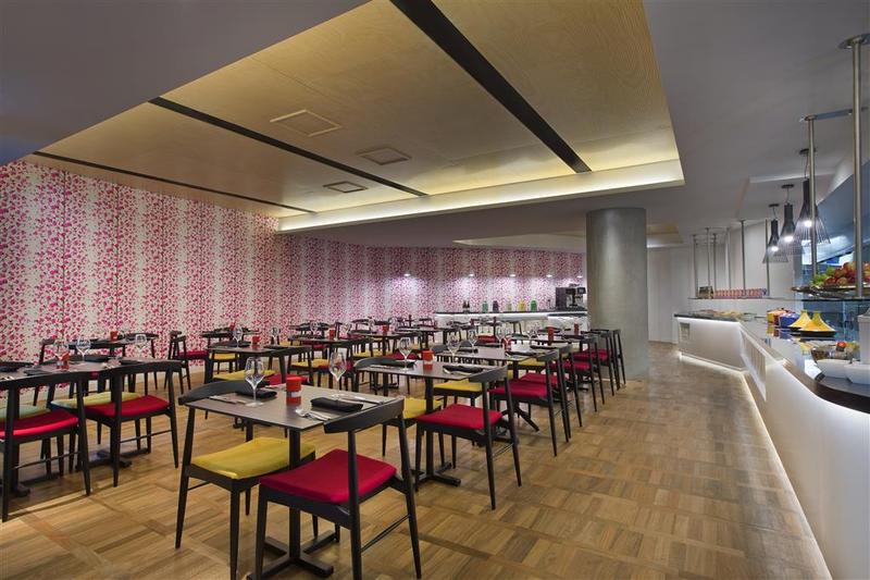 هتل Four Points By Sheraton Brisbane