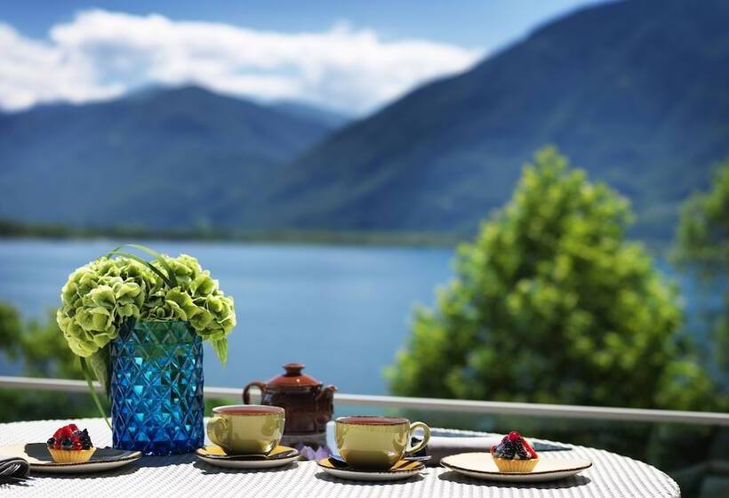 هتل Giardino Lago