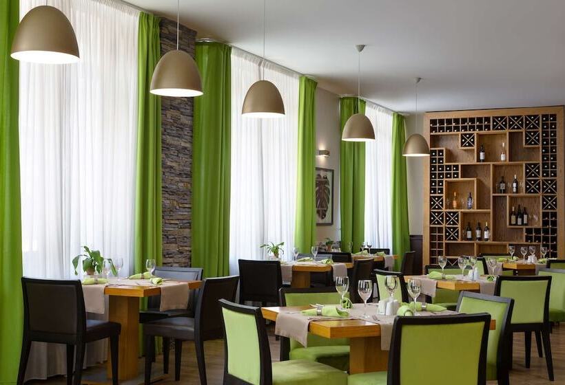 Отель Golden Tulip Rosa Khutor