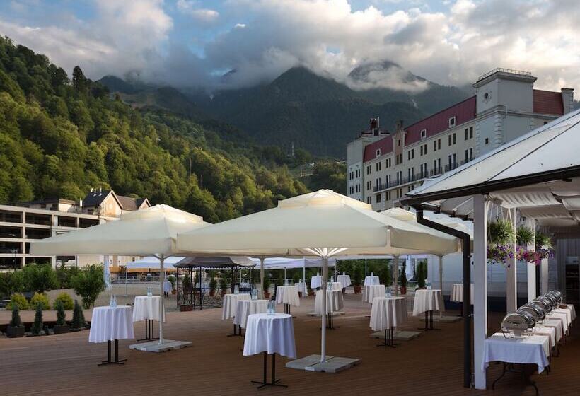 Отель Golden Tulip Rosa Khutor