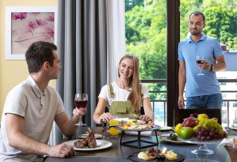 Отель Golden Tulip Rosa Khutor