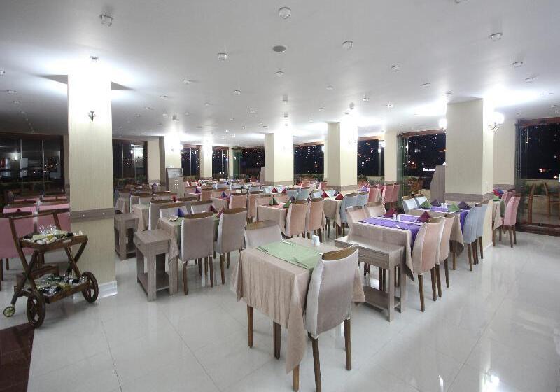 Hotel Grand Corner Boutique