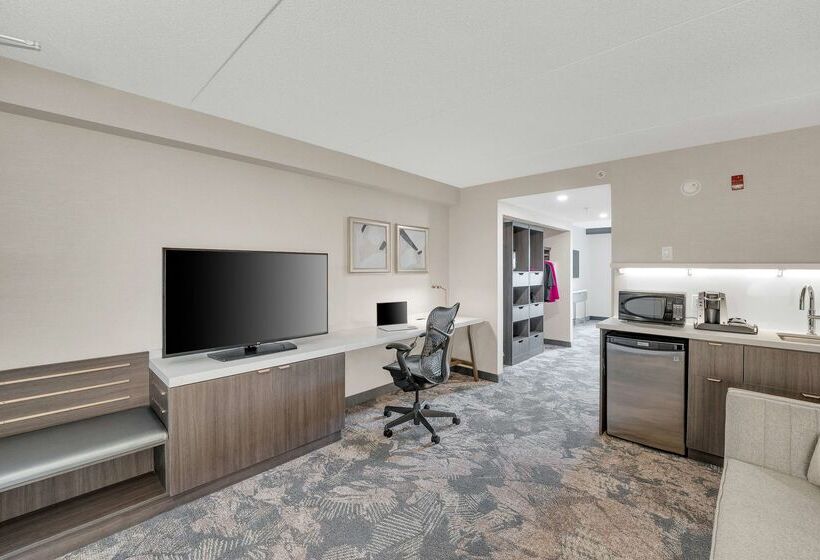 בית מלון כפרי Hilton Garden Inn Toronto/brampton