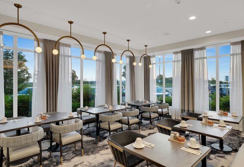 בית מלון כפרי Hilton Garden Inn Toronto/brampton