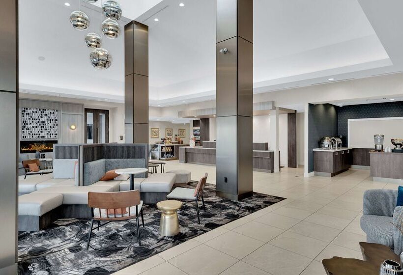 בית מלון כפרי Hilton Garden Inn Toronto/brampton