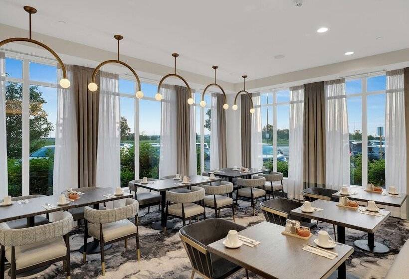 בית מלון כפרי Hilton Garden Inn Toronto/brampton