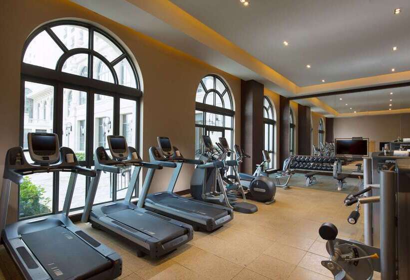 בית מלון כפרי Hilton Haikou Meilan