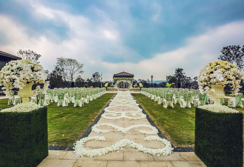 Hotel Hilton Wuhan Optics Valley