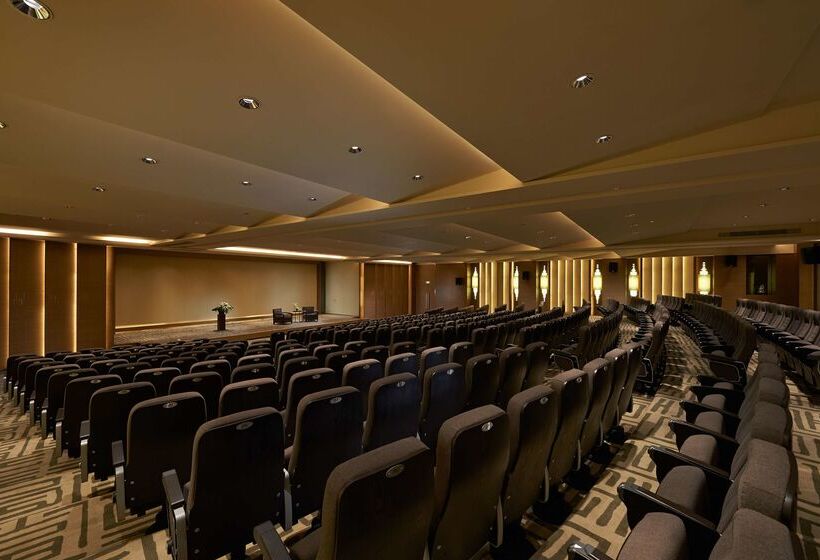 Hotel Hilton Wuhan Optics Valley