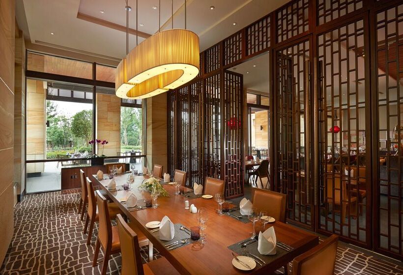 Hotel Hilton Wuhan Optics Valley