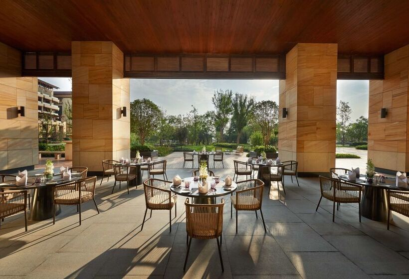 Hotel Hilton Wuhan Optics Valley